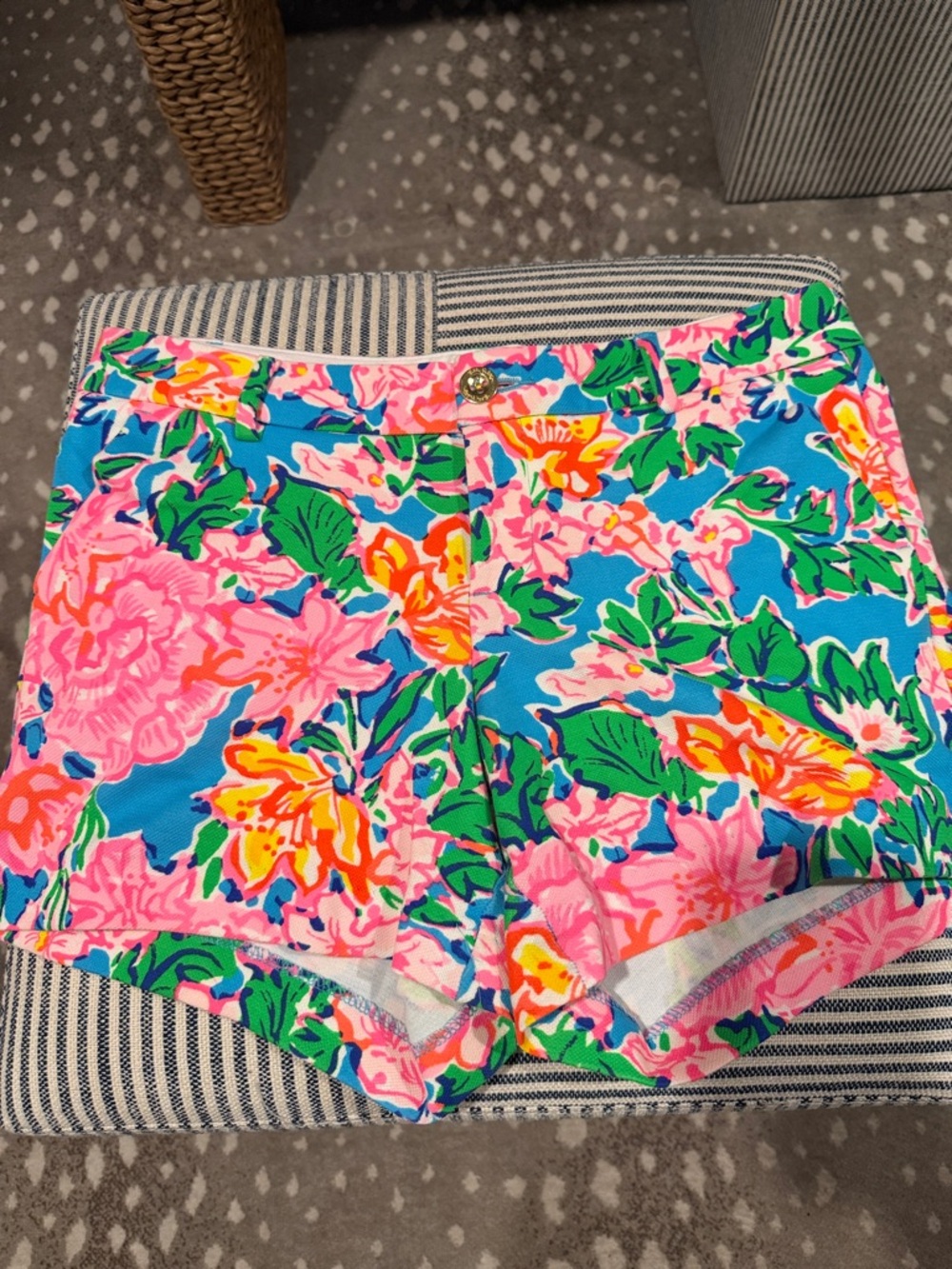 Lilly Pulitzer Size 6 Floral Shorts